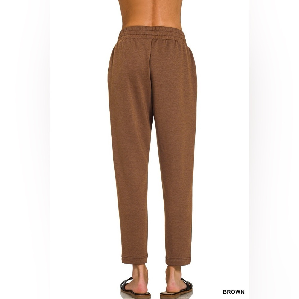Zenana Scuba Capri Sweatpants with Pocket - Picture 3 of 3